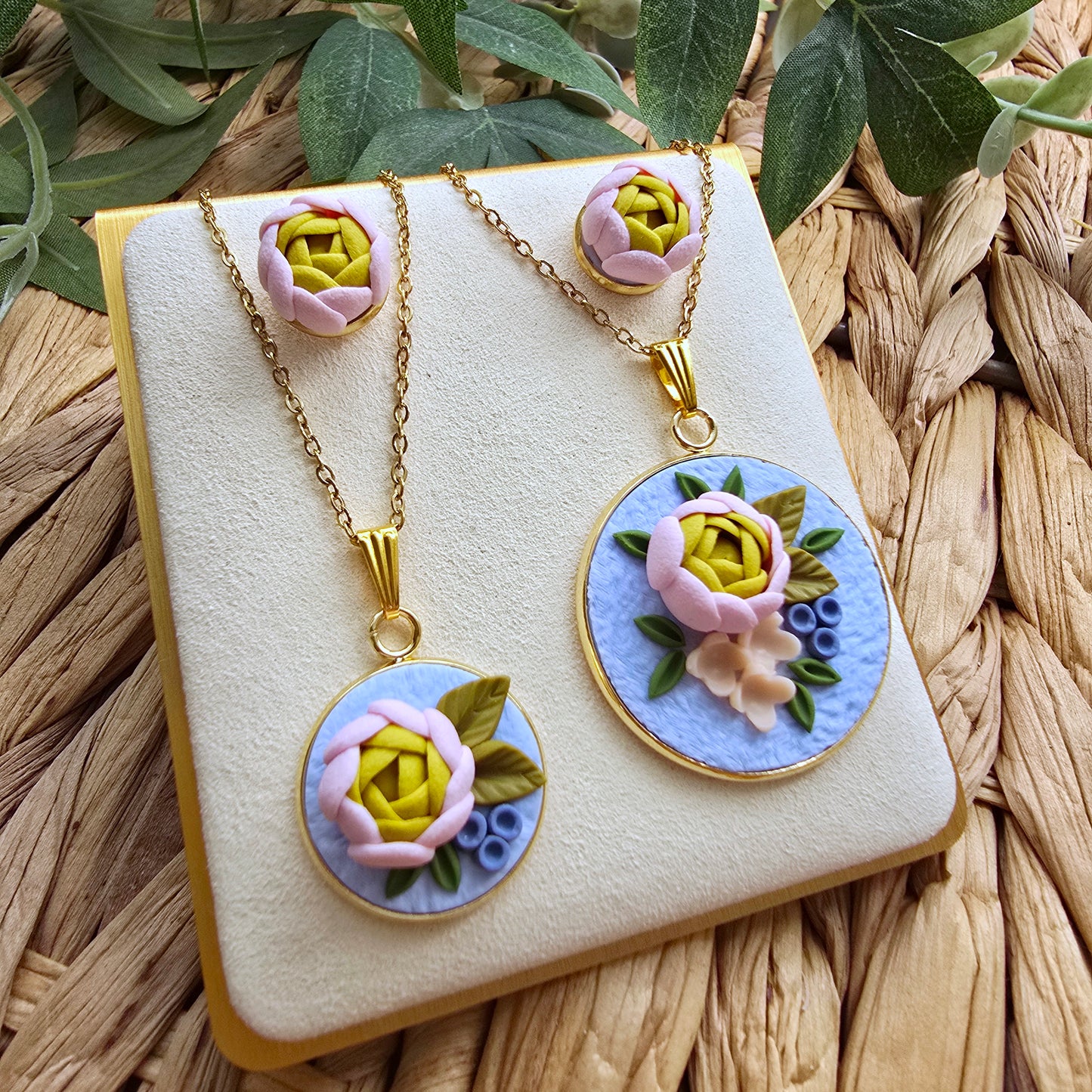 The Ranunculus Collection - Ranunculus Studs