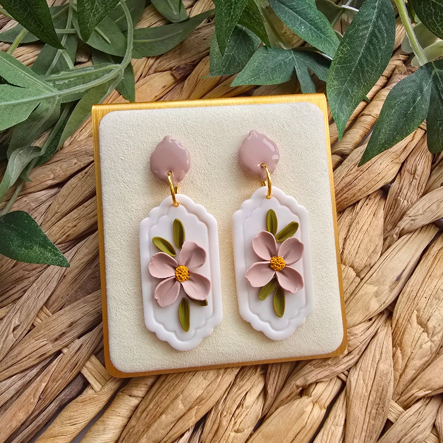 The Essentials Collection - Floral Cameo